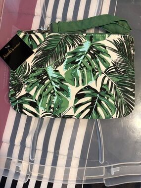 Nicole's Boutique Green Tropical Leaf Wristlet